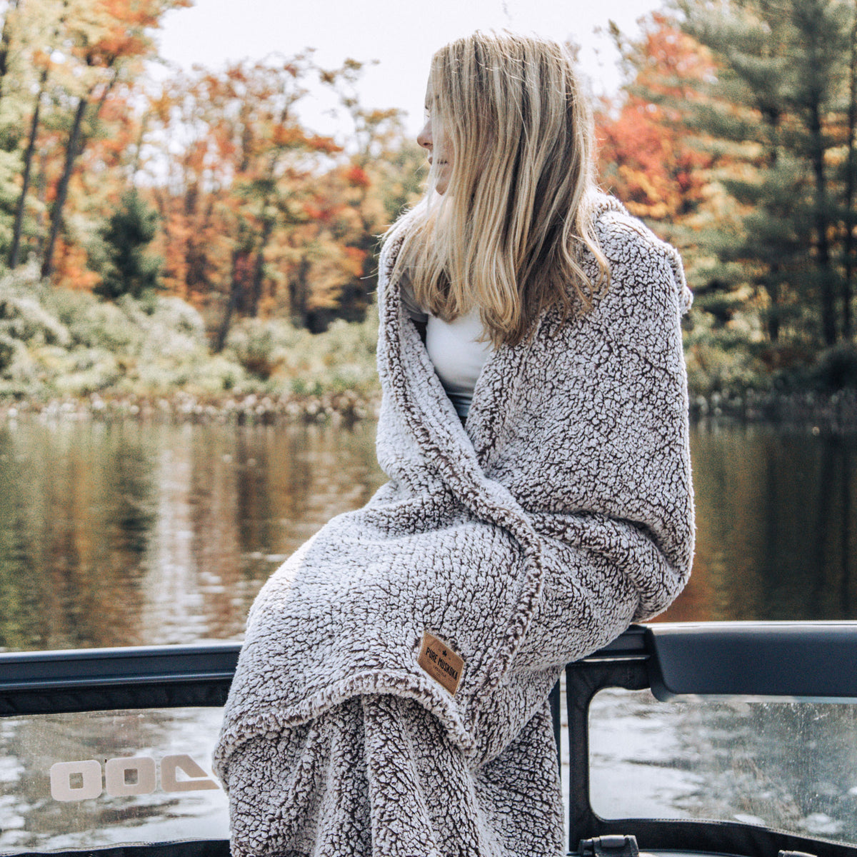 Soft & cozy berber blanket for cottage and home - Pure Muskoka