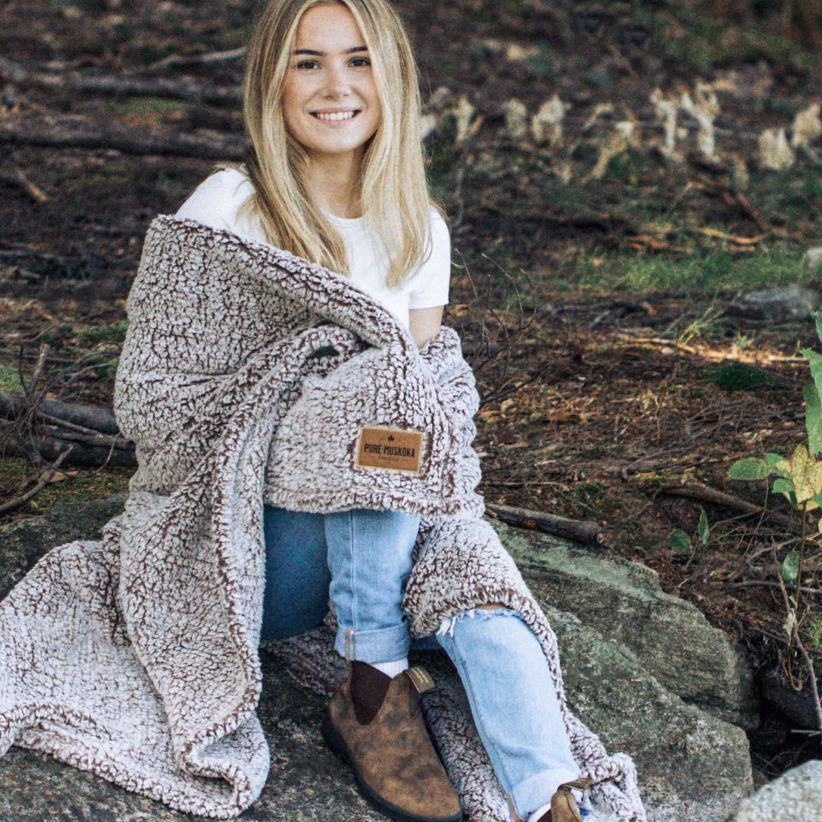 Soft & cozy berber blanket for cottage and home - Pure Muskoka