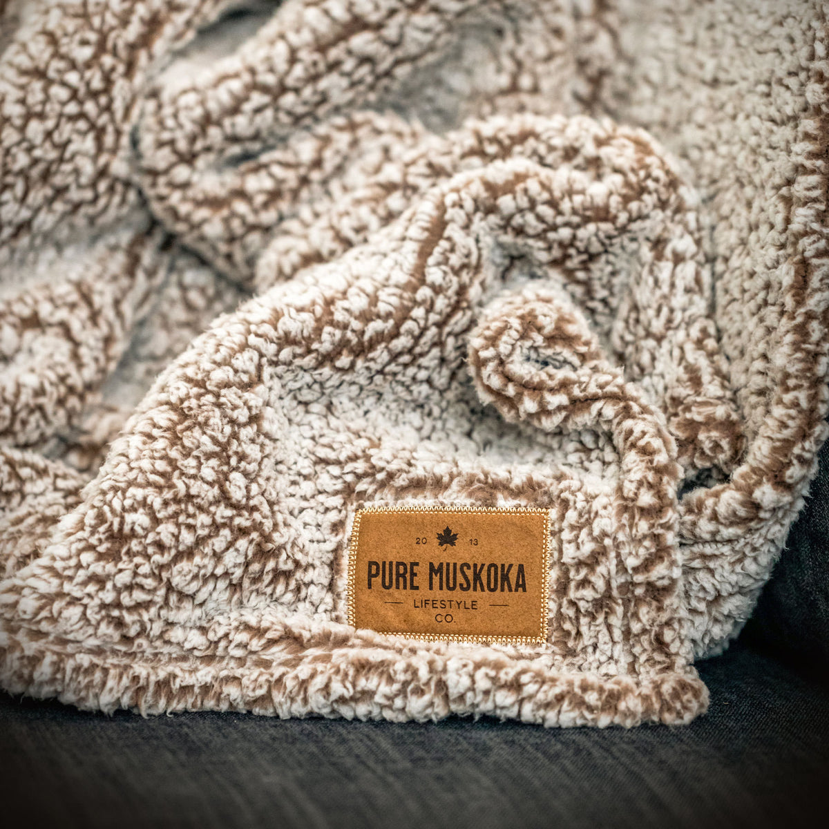 Soft & cozy berber blanket for cottage and home - Pure Muskoka