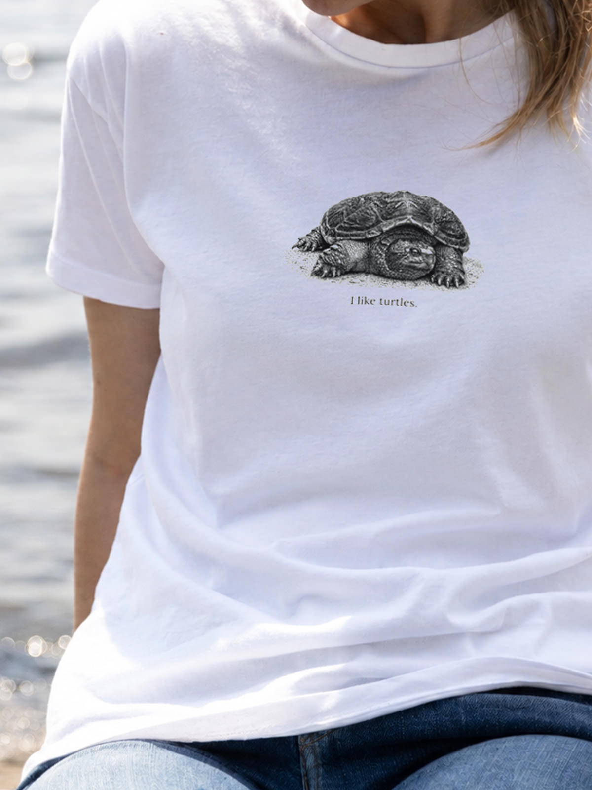 I like turtles. T-Shirt - Female Model - Pure Muskoka